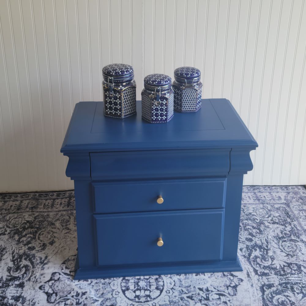 End Table / Night Stand